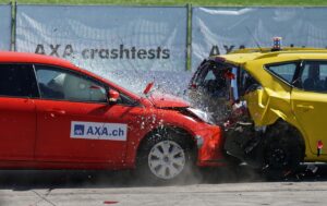 crash test, collision, rear-end collision-1620592.jpg