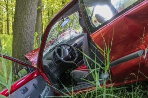 accident, crash, tree-2161956.jpg